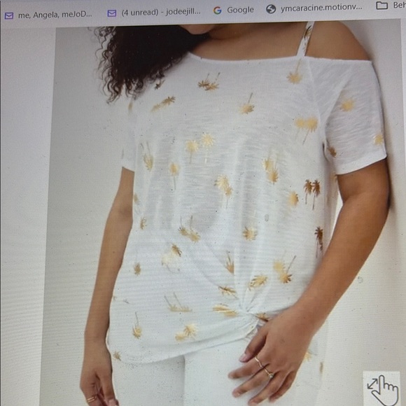 Torrid Tops - Torrid Women’s White & Gold Foil Palm Tree Off shoulder Tee SZ: 0 EUC
